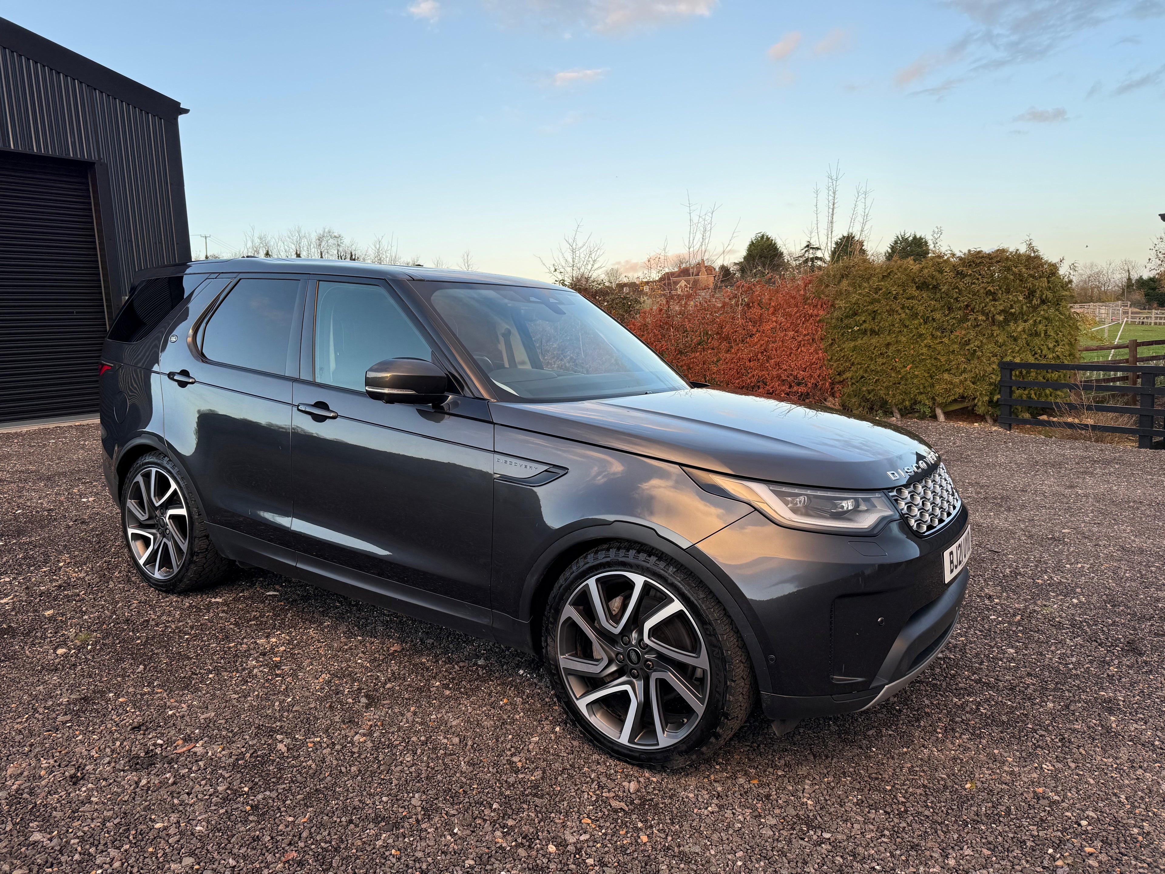 Land Rover Discovery - 3.0 D300 MHEV HSE SUV