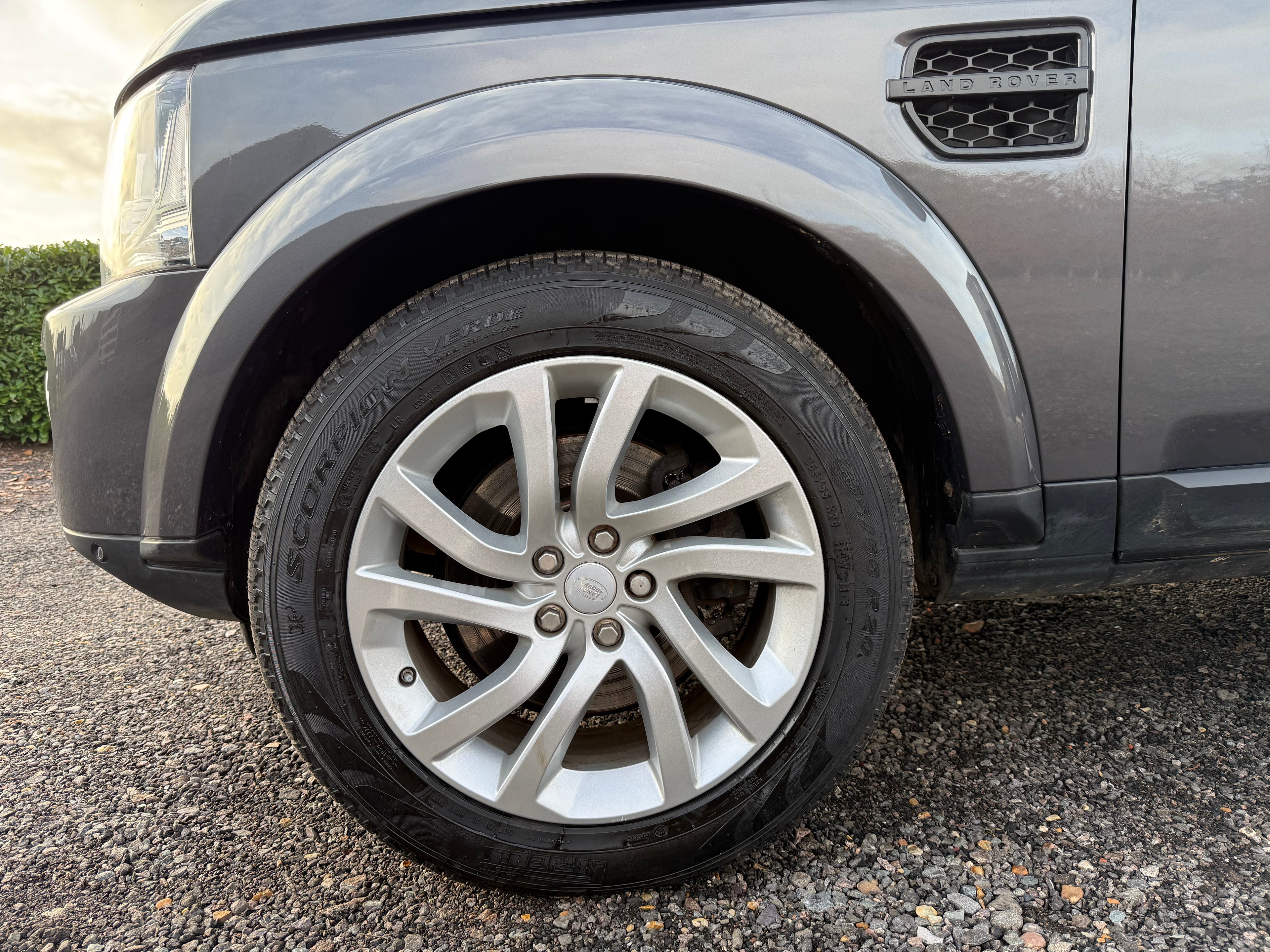 Land Rover Discovery 4 SUV 3.0 SD V6 Landmark - SOLD