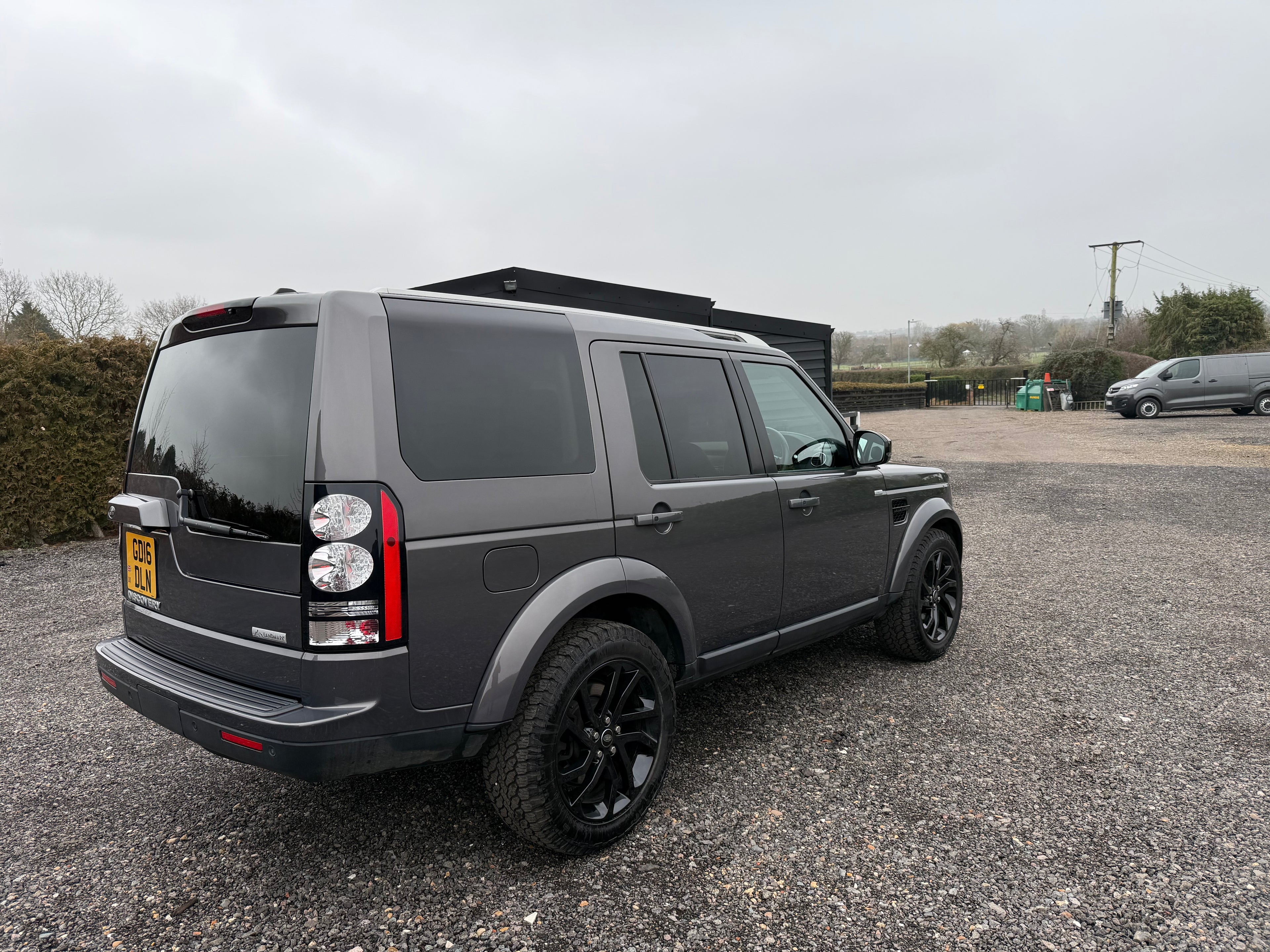 Land Rover Discovery 4 SUV 3.0 SD V6 Landmark - SOLD
