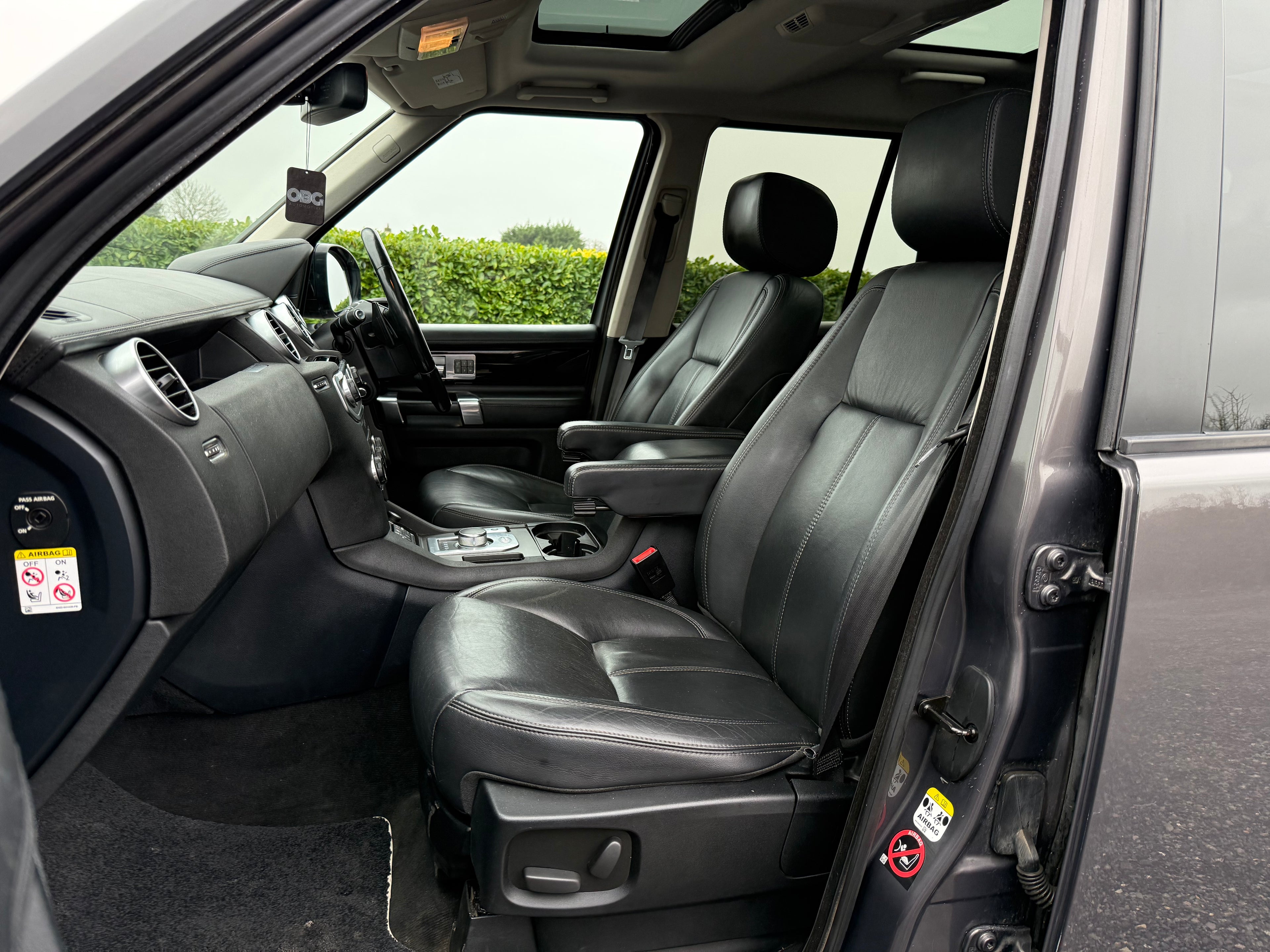 Land Rover Discovery 4 SUV 3.0 SD V6 Landmark - SOLD