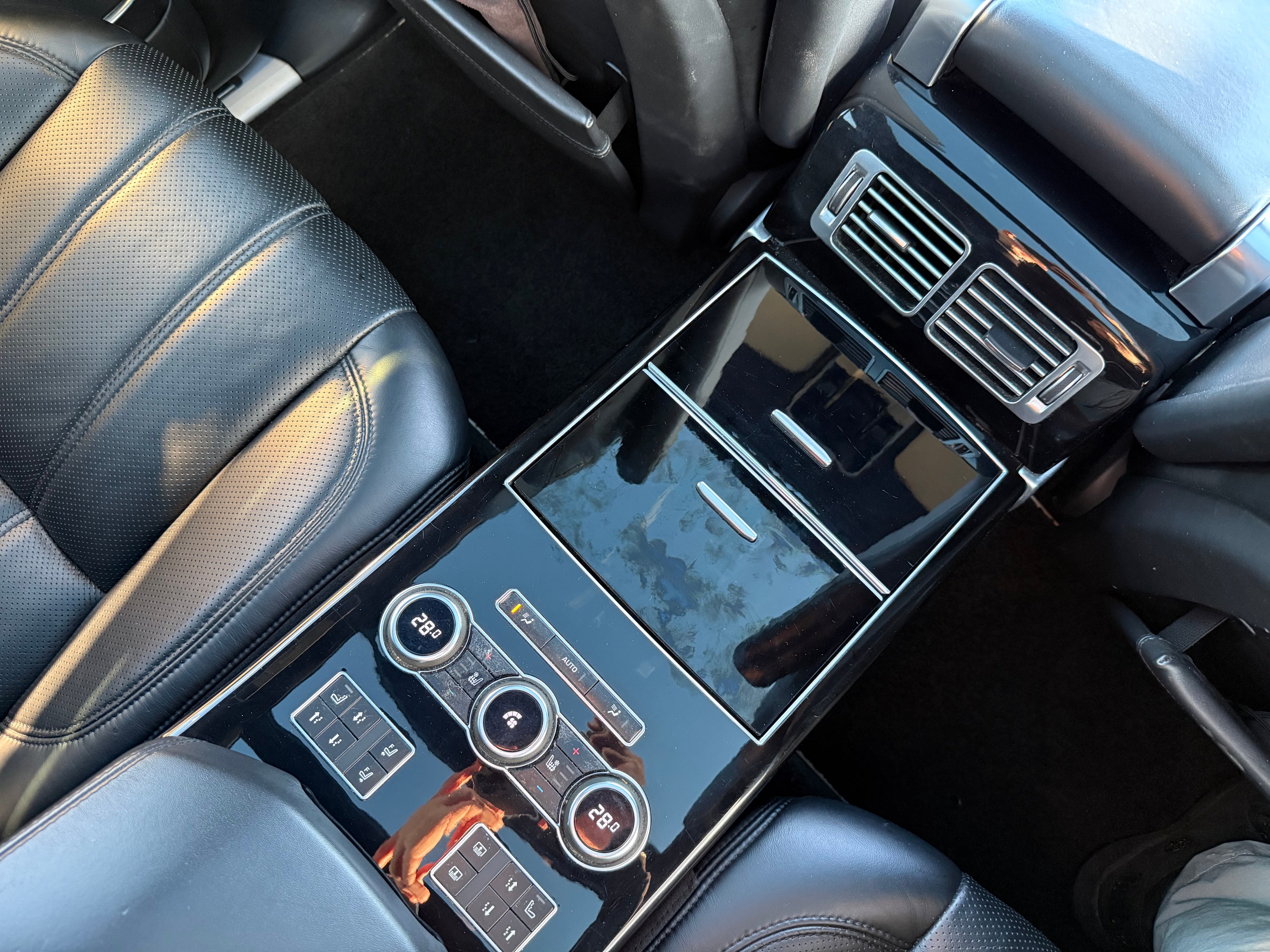 Range Rover SDV8 4.4 Autobiography - SOLD