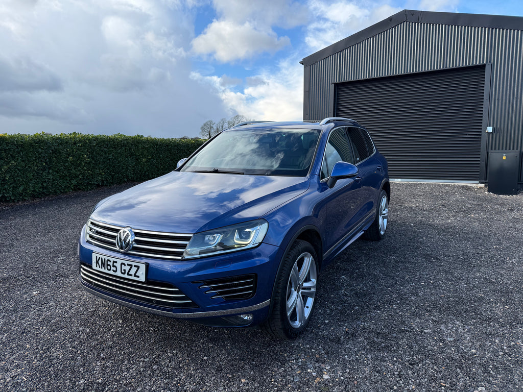 volkswagen Toureg 3.0 V6 Bluemotion R-LIne - SOLD