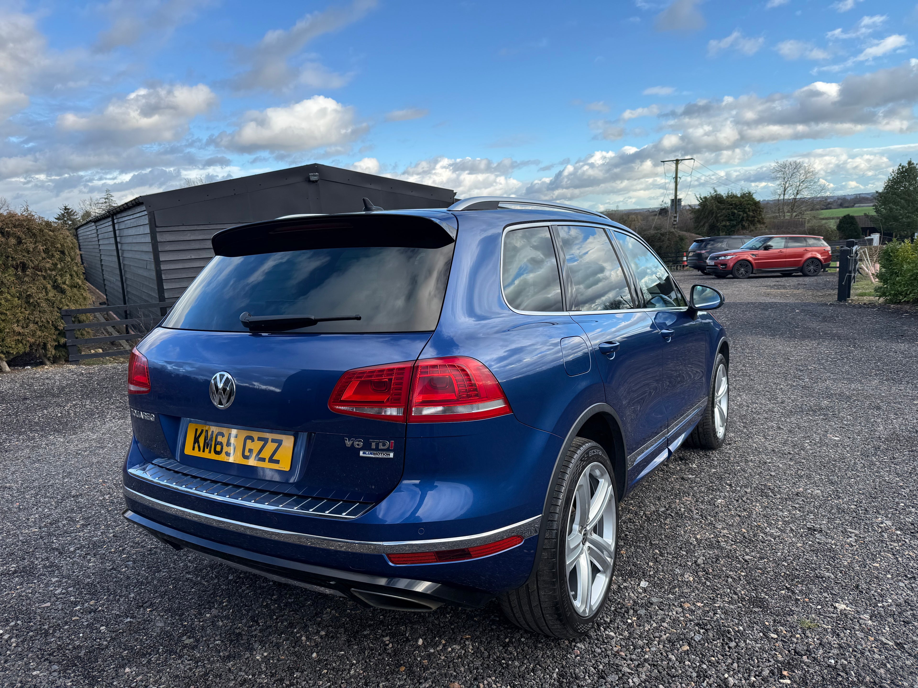 volkswagen Toureg 3.0 V6 Bluemotion R-LIne - SOLD