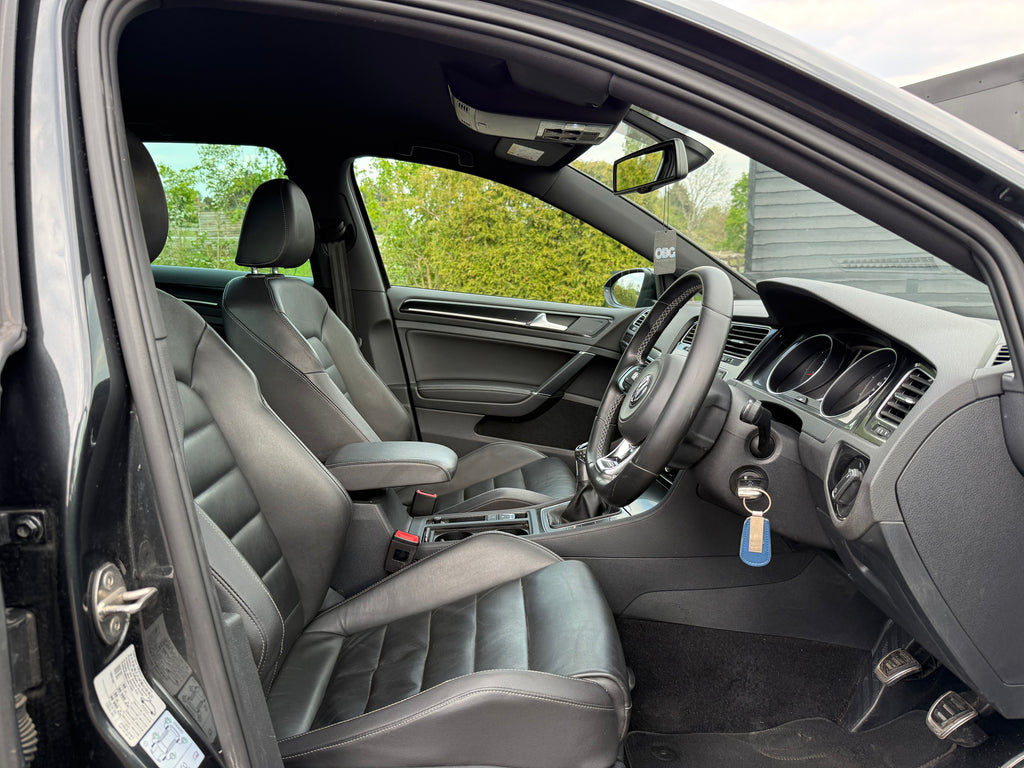 Volkswagen Golf GTD (2015) 2.0 TDI BlueMotion Tech GTD - SOLD