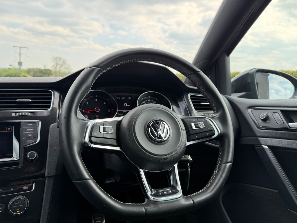 Volkswagen Golf GTD (2015) 2.0 TDI BlueMotion Tech GTD - SOLD