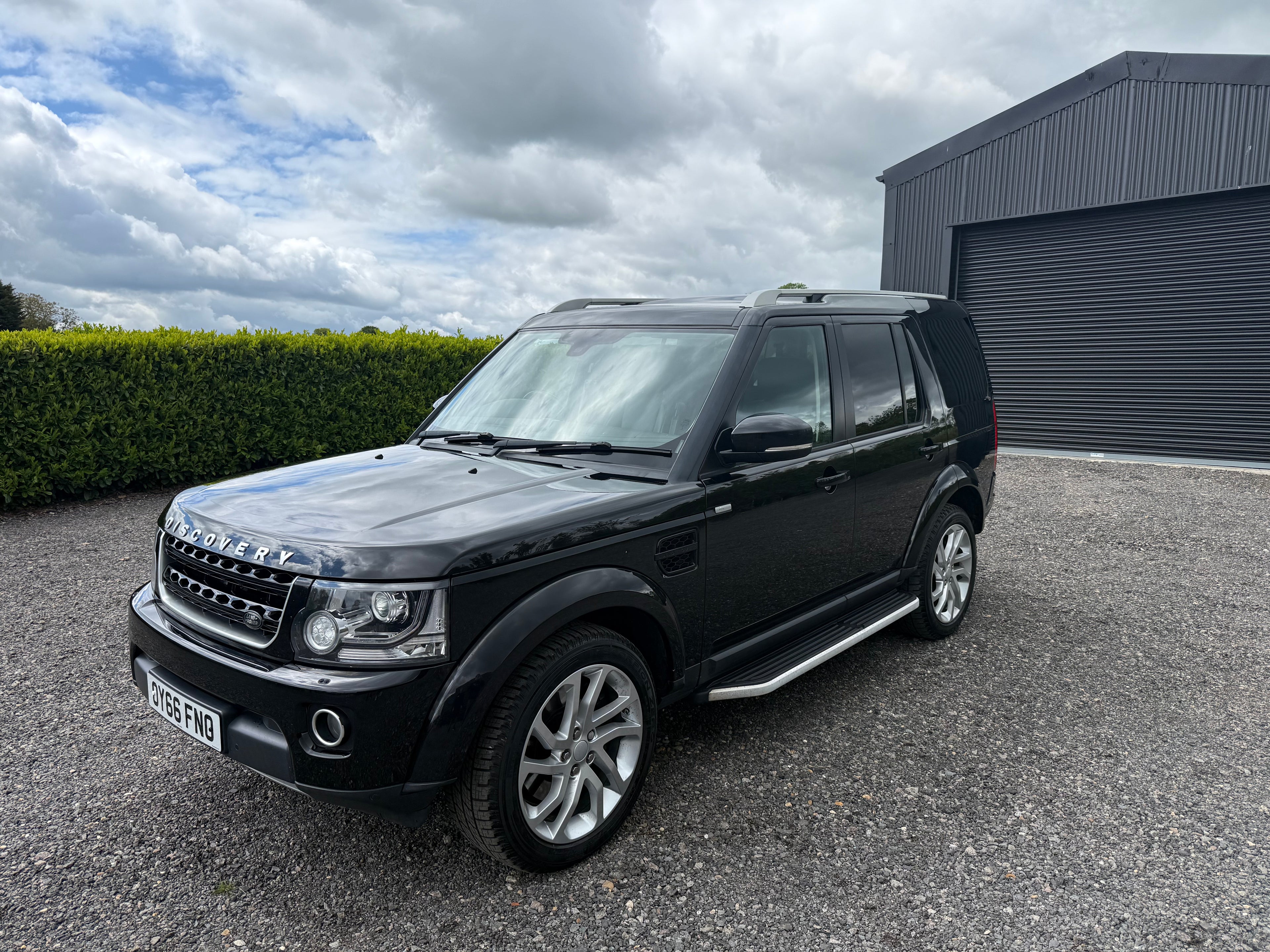 Land Rover Discovery 4 SUV 3.0 SD V6 Landmark - SOLD