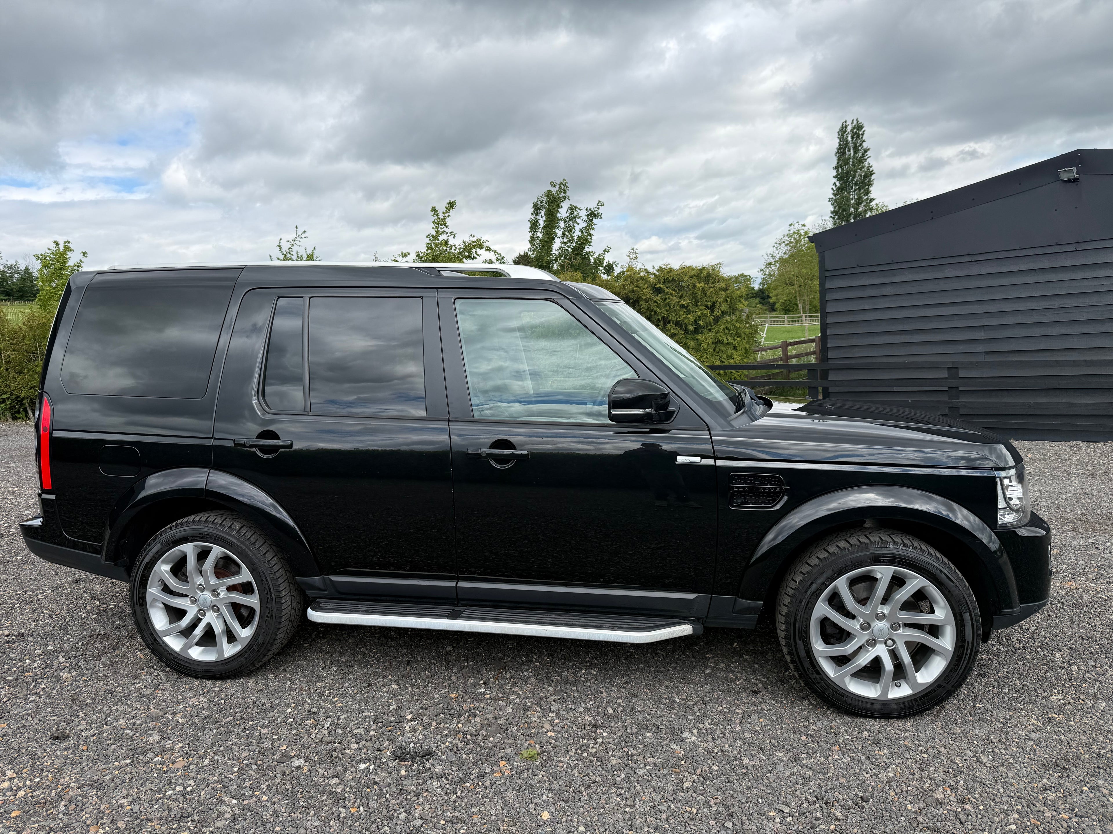 Land Rover Discovery 4 SUV 3.0 SD V6 Landmark - SOLD