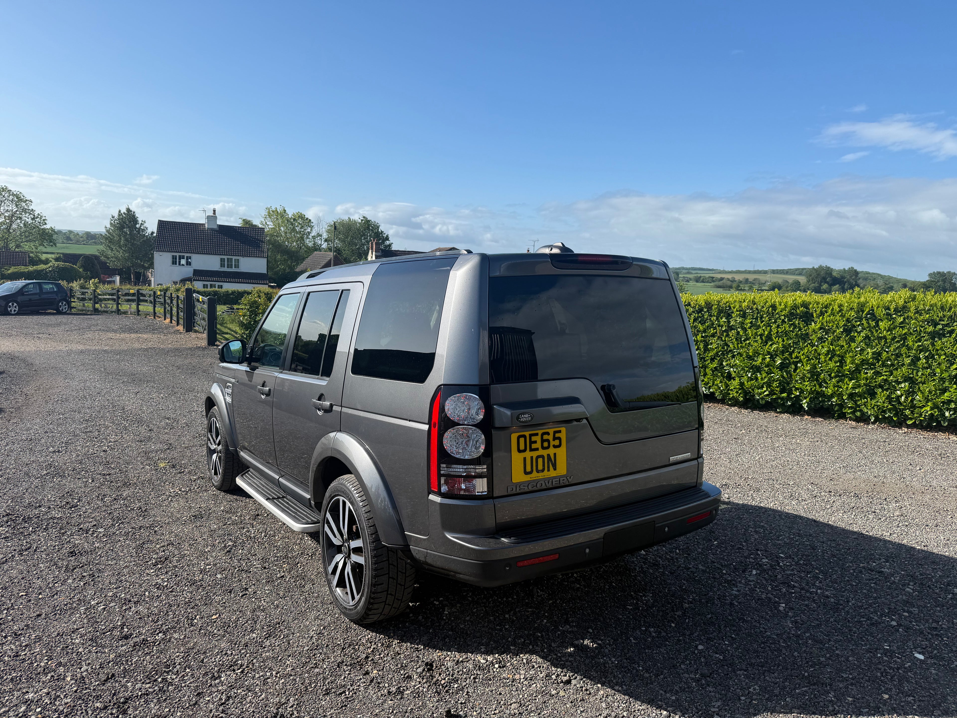 Land Rover Discovery 4 SUV 3.0 SD V6 Landmark - SOLD