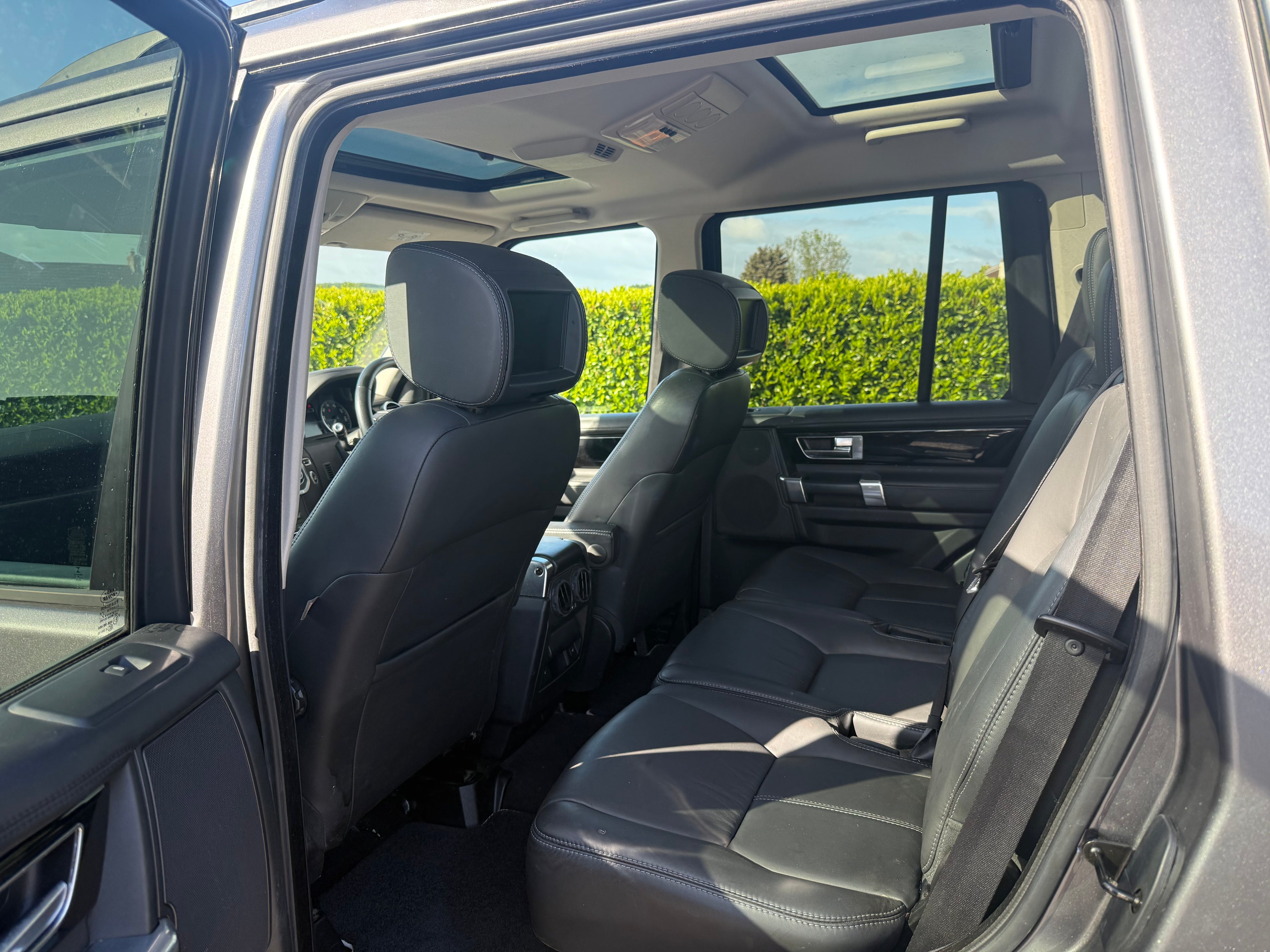 2015 (65) Land Rover Discovery 4 3.0 SD V6 HSE Luxury Auto 4WD Euro 6 - £20,000