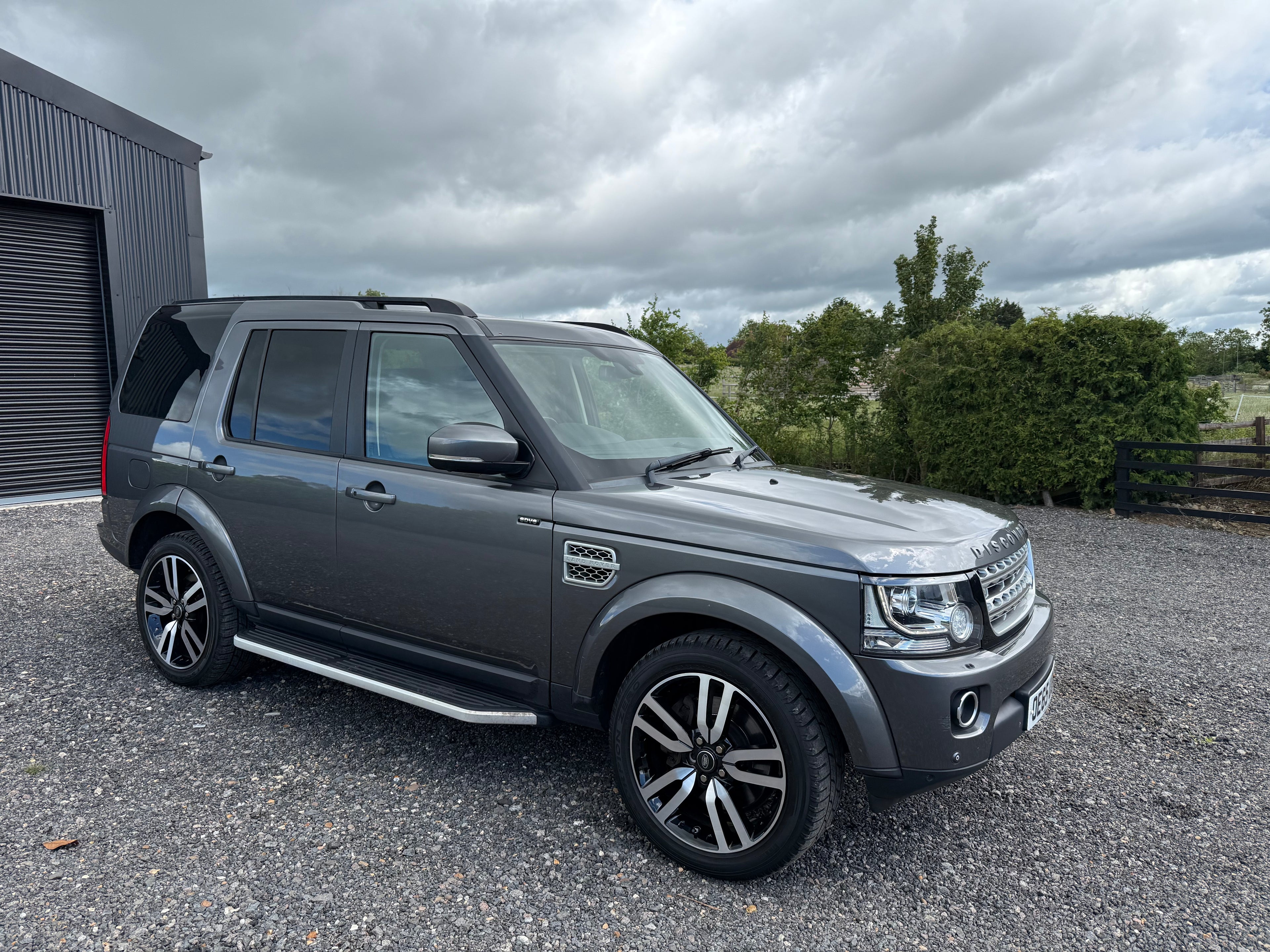 2015 (65) Land Rover Discovery 4 3.0 SD V6 HSE Luxury Auto 4WD Euro 6 - SOLD
