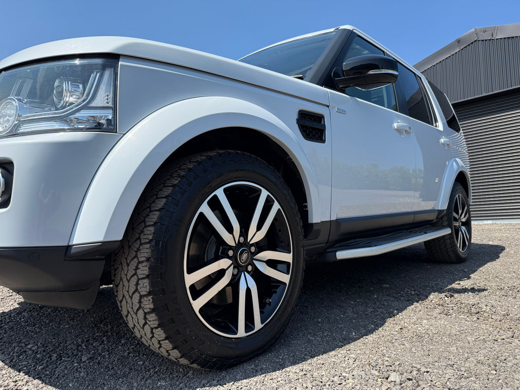 Land Rover Discovery 4 3.0 SD V6 Landmark Auto 4WD Euro 6 (s/s) 5dr