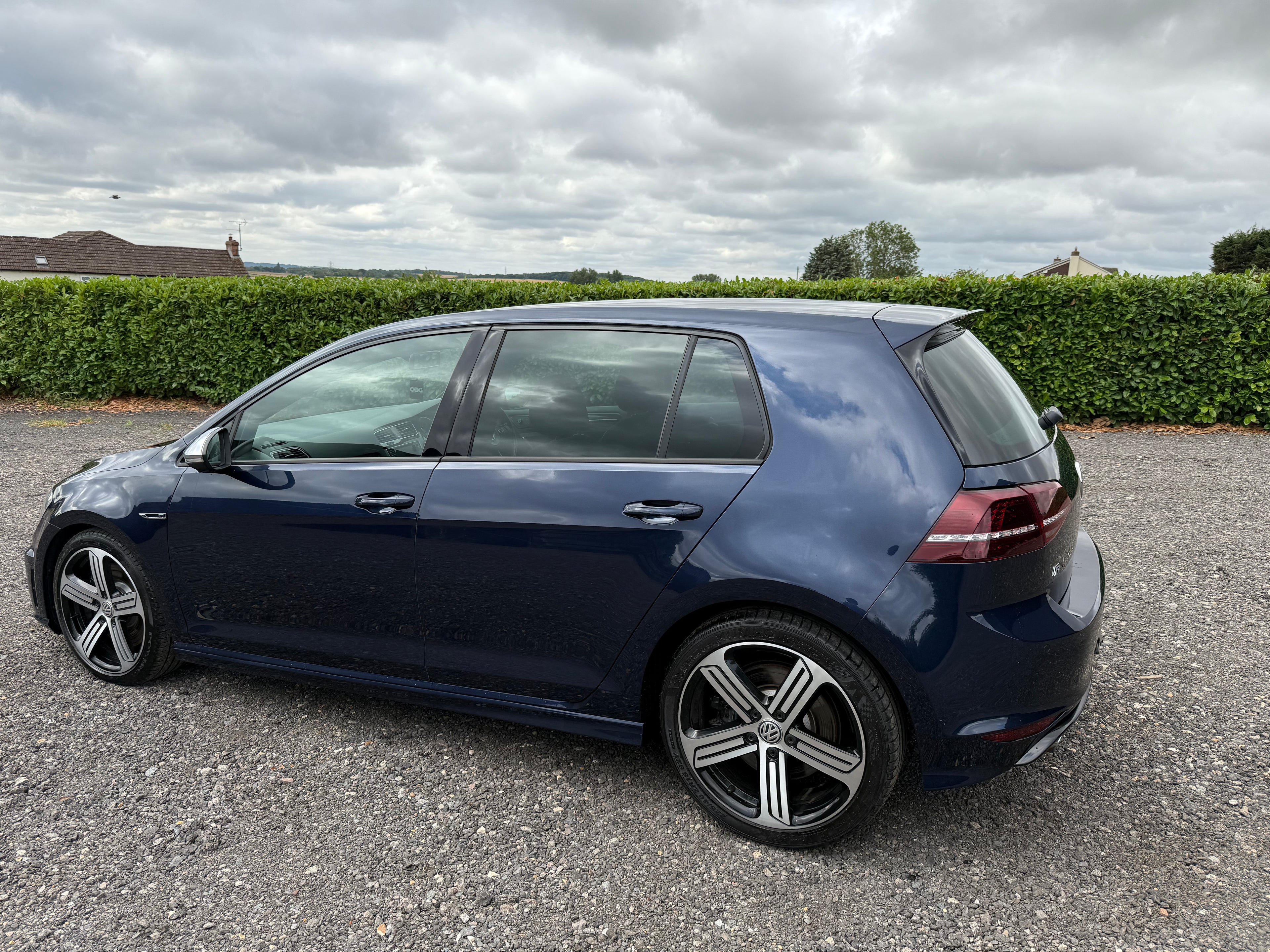 Volkswagen Golf 2.0 TSI BlueMotion Tech R 4Motion Euro 6 (s/s) 5dr